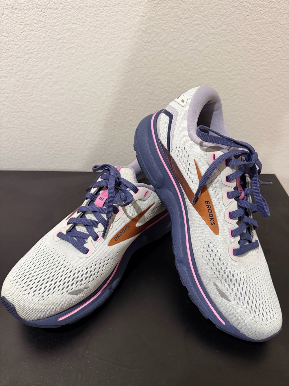 Brooks Women's White Running Sneakers with Purple & Pink Accents